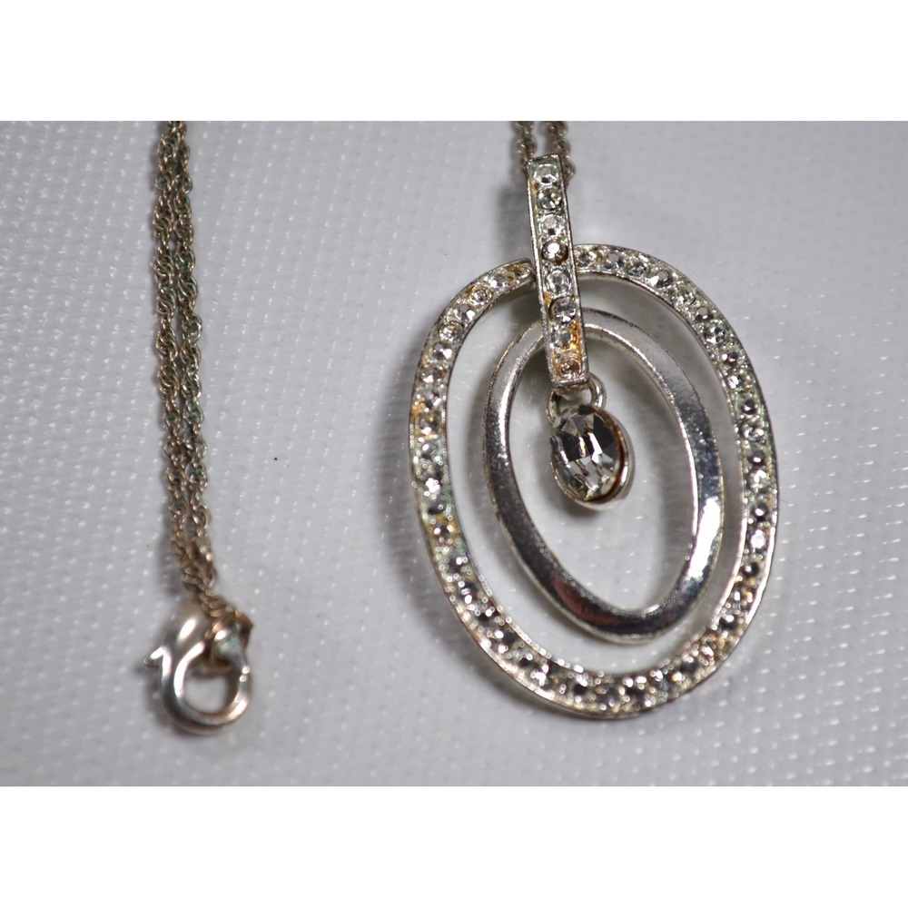 Vintage Avon Silver Plated Oval Open Circle Pendant Clear Rhinestones Necklace